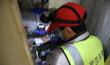 為獨居老人安裝智能水表，卓正免費提供方案